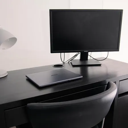 Hotelli Elegant Penthouse Loft - Near The Airport