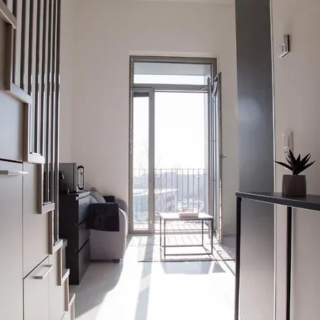 Апартаменты Elegant Penthouse Loft - Near The Airport