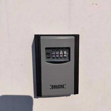 Hotelli Elegant Penthouse Loft - Near The Airport *