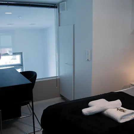 Elegant Penthouse Loft - Near The Airport