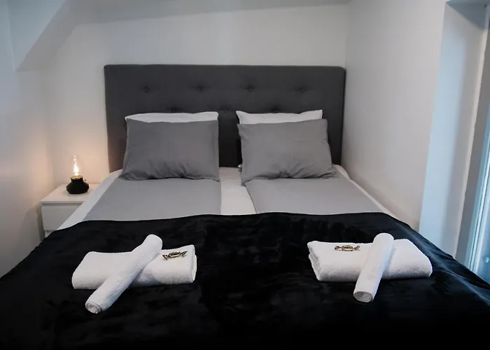 ホテル Elegant Penthouse Loft - Near The Airport *