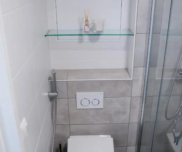 Elegant Penthouse Loft - Near The Airport ホテル